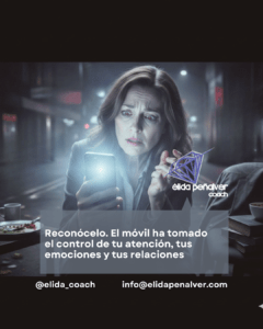 Persona reflexionando sobre su uso del móvil