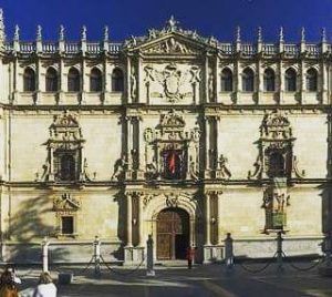 Universidad Alcalá, construye en barro - Elida Peñalver